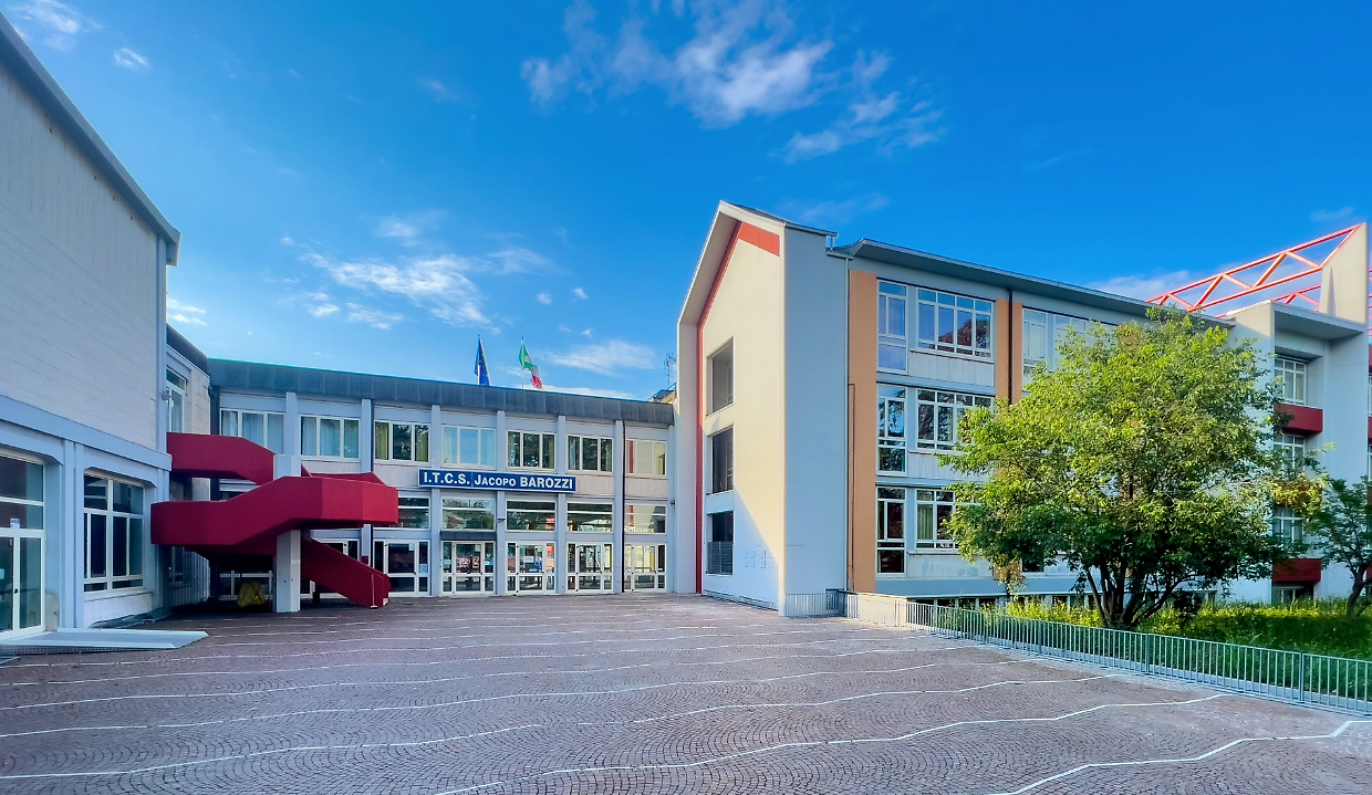 Spray urticante a scuola: terzo episodio in pochi mesi all'istituto Jacopo Barozzi di Modena