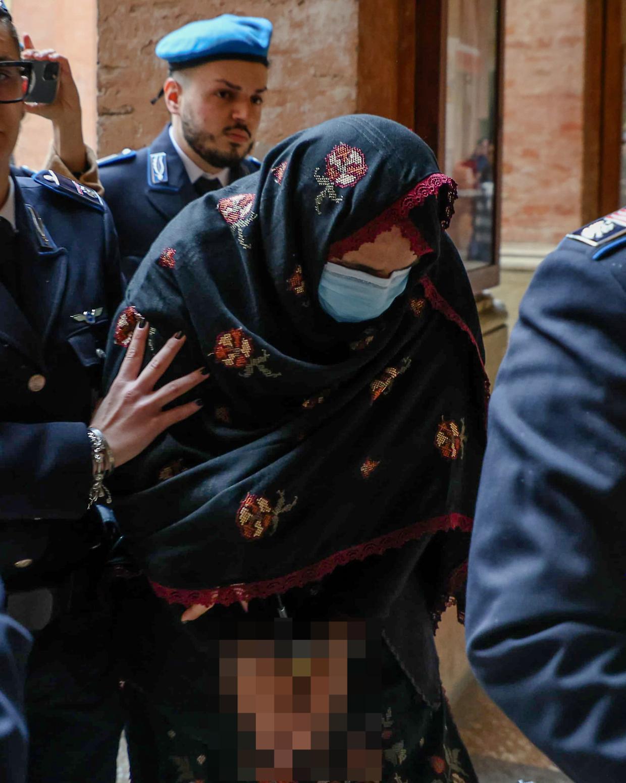 "Non ho ucciso mia figlia": la madre di Saman Abbas dichiara la sua innocenza