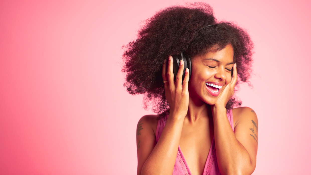 Playlist primaverile 2025: melodie frizzanti e sonorità rinvigorenti per la stagione della rinascita