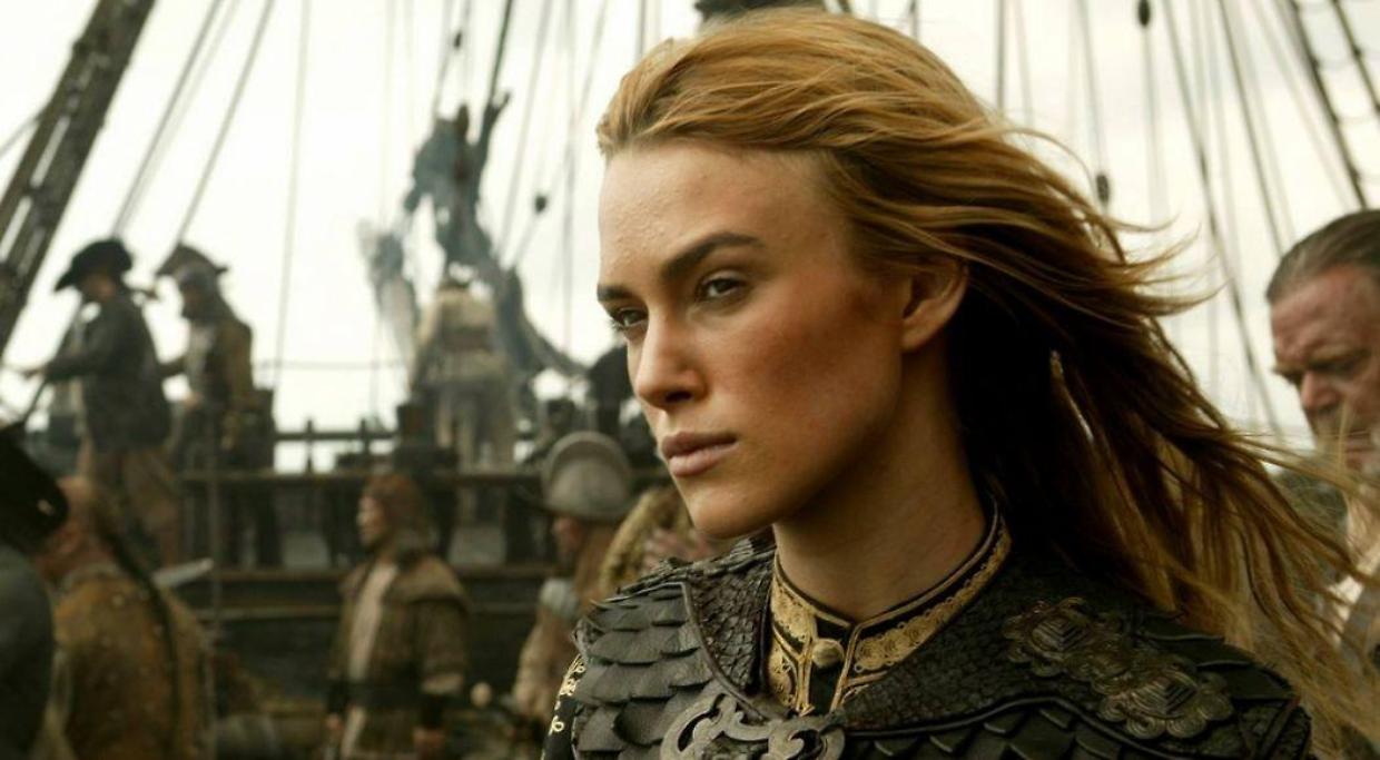 Keira Knightley festeggia i 40 anni: un viaggio da navi da pirata a sale da ballo russe 