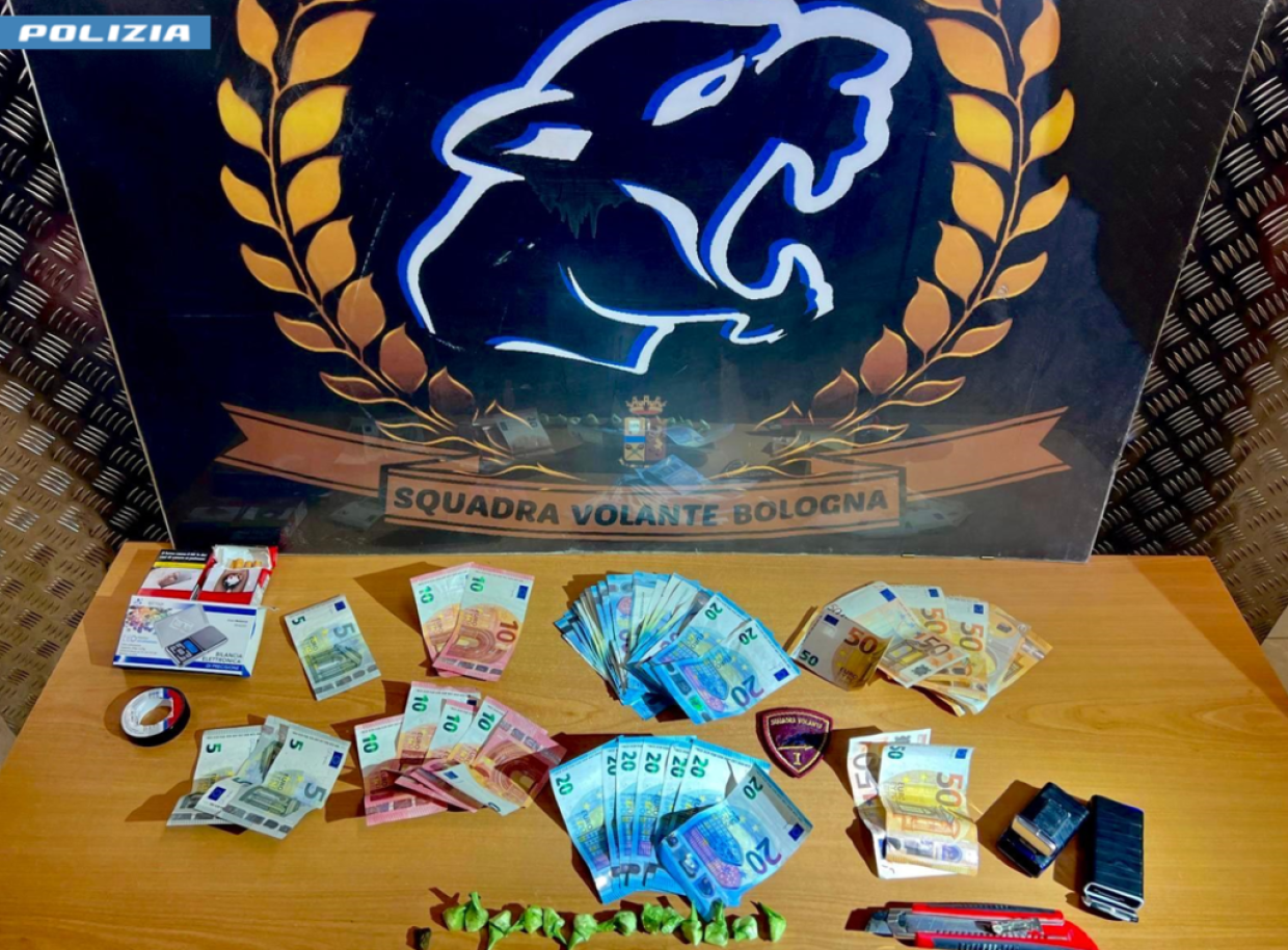 Via degli Ortolani, fermato pusher con 1.100 euro: nascondeva la droga nelle cantine