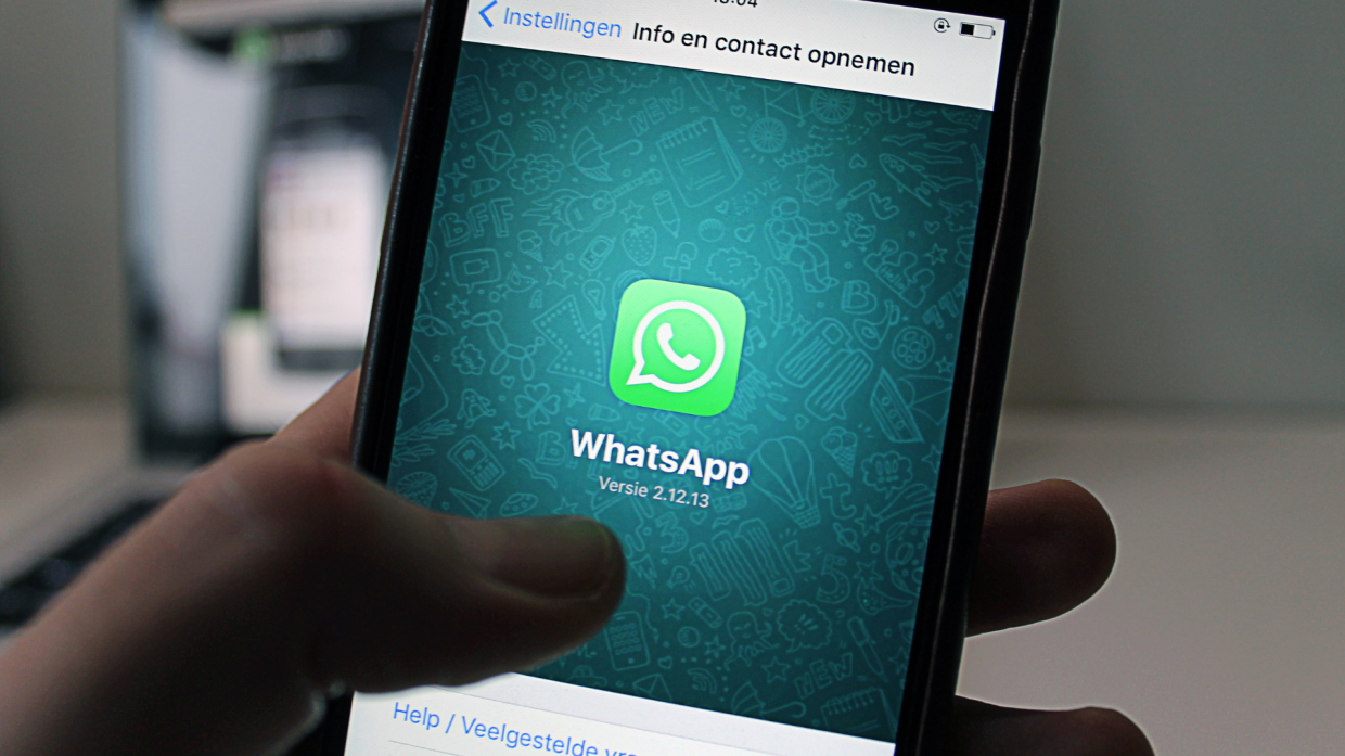 Chi ha il tuo numero in rubrica? WhatsApp può rivelartelo