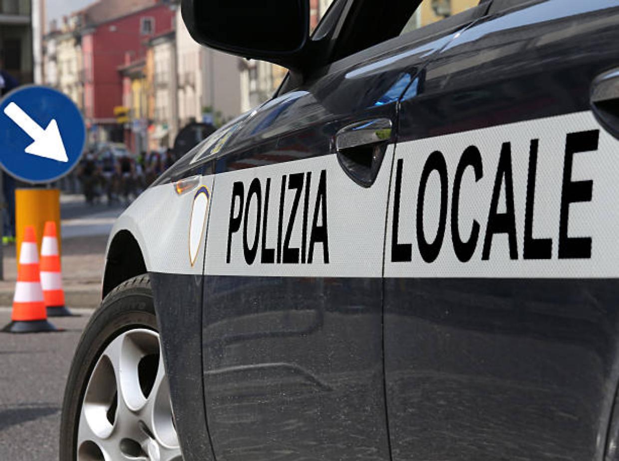 A Formigine la polizia locale in azione per tutelare i diritti dei disabili