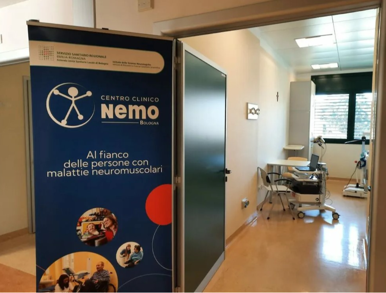 Un'eccellenza per la comunità neuromuscolare: il centro clinico Nemo festeggia un anno di percorso! 