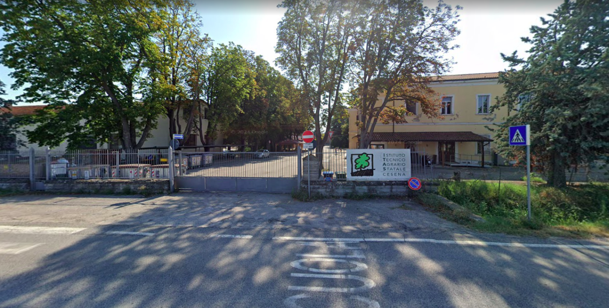15enne aggredito con machete da un gruppo di coetanei all'istituto agrario Garibaldi-Da Vinci