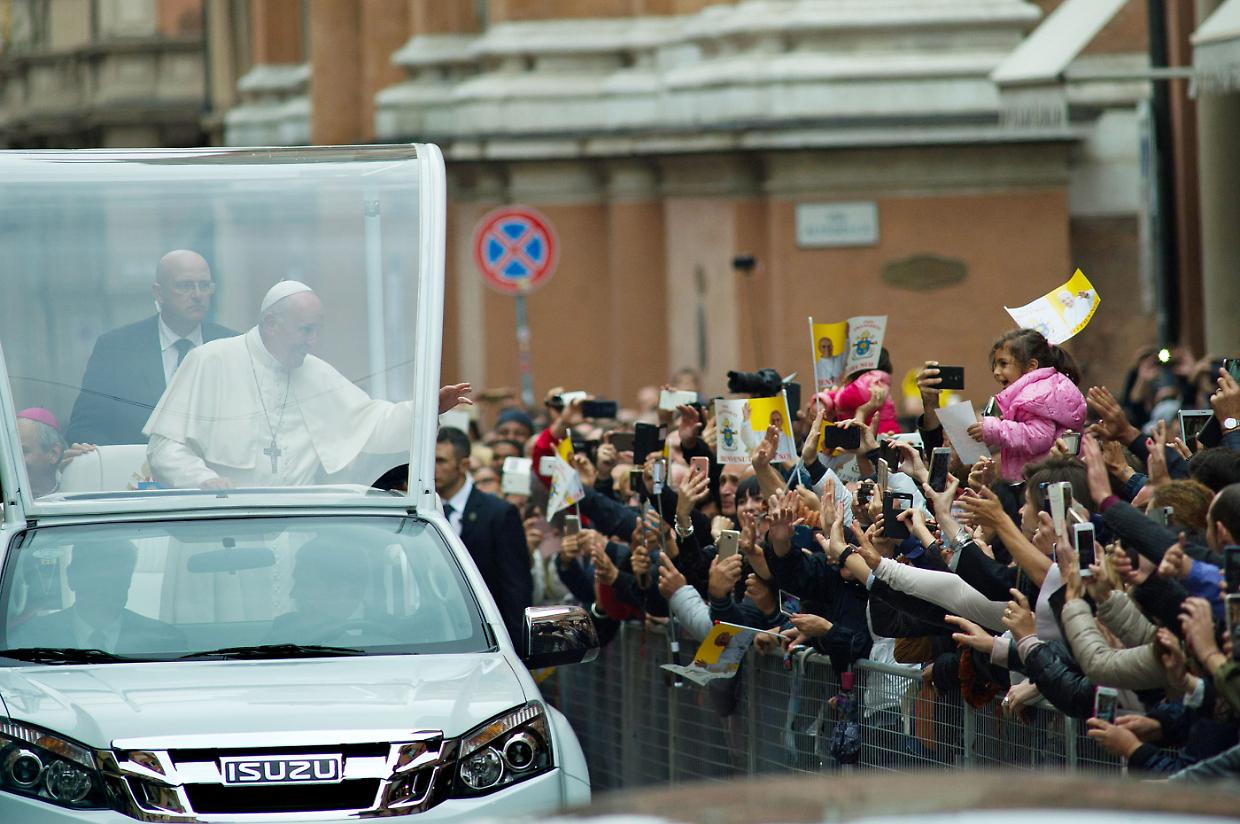 La visita del 2017 di Papa Francesco a Bologna
