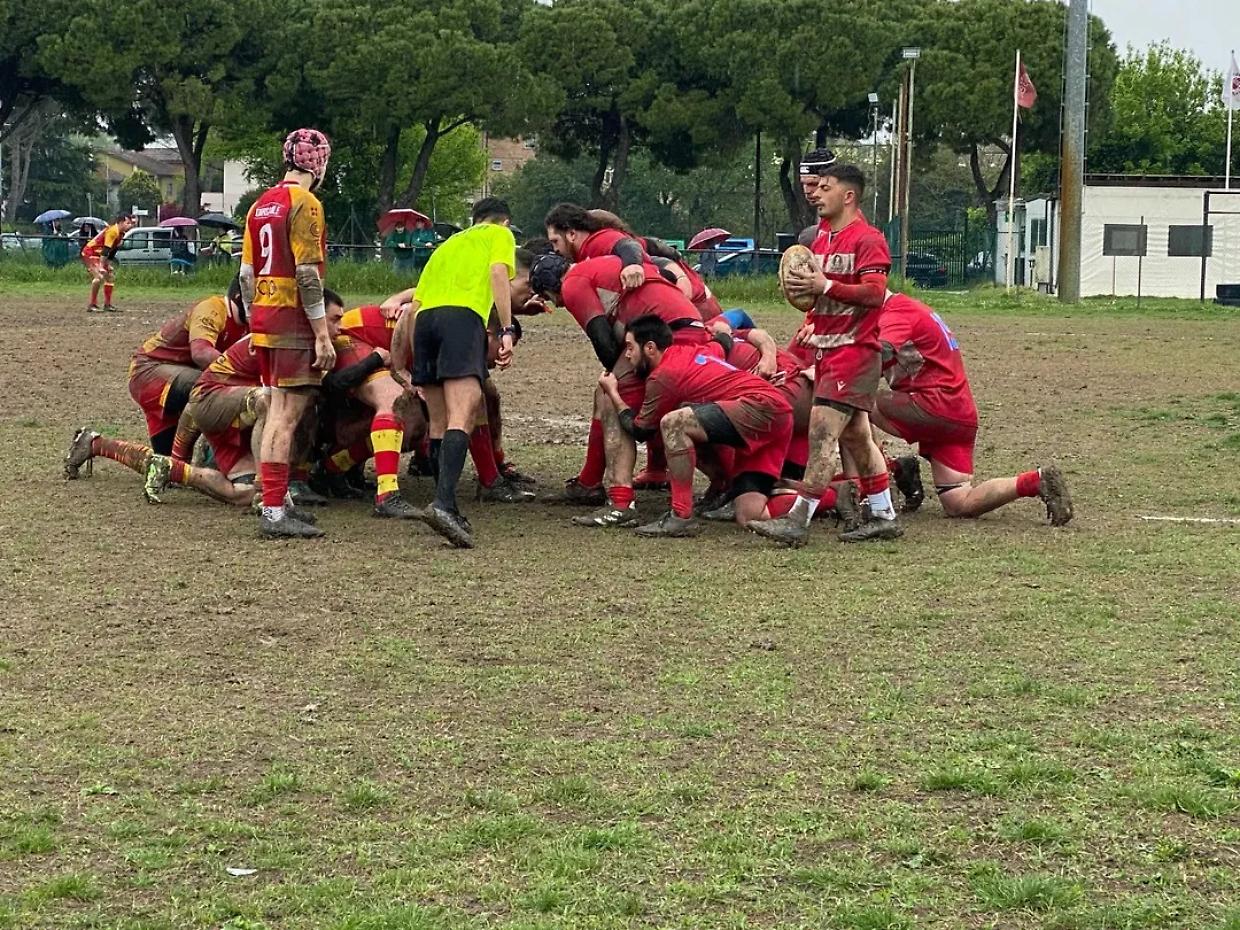 Giovane rugbista in gravi condizioni dopo un trauma cranico durante una partita di Serie C a Guastalla