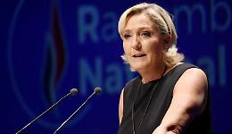 Dopo Alemanno e Georgescu, anche su Marine Le Pen cala la mannaia 