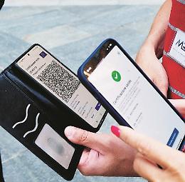 Bologna, inchiesta sui falsi green pass: 117 persone indagate