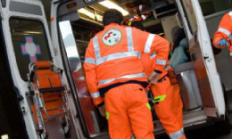 Donna trovata morta in strada a Reno Barca: indagini in corso 