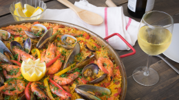 Marina Romea: la paella di beneficenza 