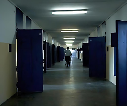 Modena, aggressione in carcere: cinque agenti feriti
