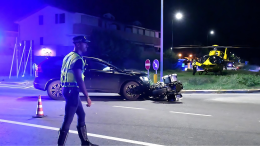 Incidente a Mezzano: scontro tra auto e moto