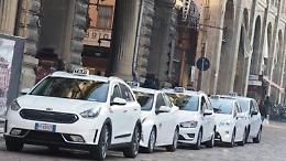 Bologna, l'idea di aumentare il numero di taxi in città ha trovato una risposta positiva