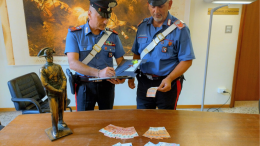 Casalfiumanese: pagano in tabaccheria con banconote false, denunciati due uomini