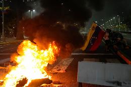 Il Venezuela di Maduro affonda nella fame, nella violenza e nella repressione