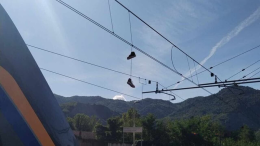 Bologna-Porretta: il treno si ferma per colpa di un paio di scarpe