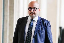 L'ex ministro Sangiuliano indagato dalla Procura di Roma 