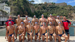 Bologna non brilla solo in campo: la pallanuoto firmata "De Akker" pronta a conquistare l'Europa

