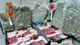 Maxi sequestro di droga a Rimini: arrestati due giovani corrieri