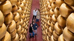 Cosa fare a Bologna questo weekend: "Caseifici Aperti" ti porta nel mondo del Parmigiano Reggiano