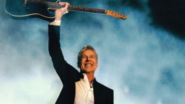 Claudio Baglioni riceve il premio Pierangelo Bertoli 2024