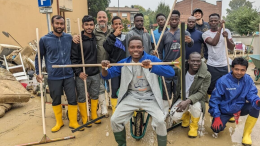 Migranti in azione: «Vogliamo portare il nostro aiuto agli alluvionati»