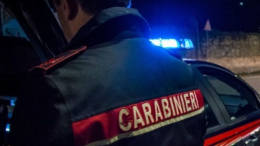 Vandalismo a Castelfranco Emilia: due carabinieri fuori servizio intervengono e fermano il colpevole 