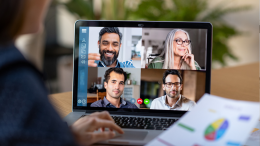Addio ufficio, gli italiani non possono fare a meno dello smart working