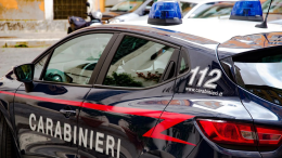 Bologna: minaccia l'ex suocero con una pistola finta, arrestato 36enne