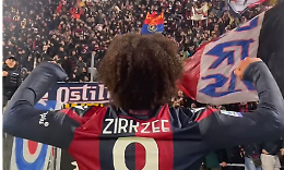 L'ex Bologna fa flop allo United: Juventus e Milan si sfidano per il bomber Zirkzee