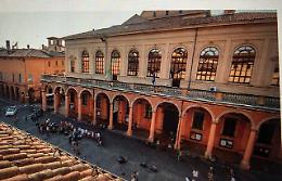 L'Alta Scuola di Bologna si arrende all'ideologia gender: nasce l'Alma *