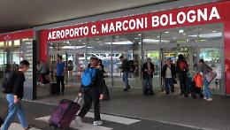 Il traffico in cielo spacca il Pd