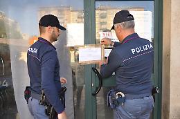 Droga e bilancino nel retrobottega, chiude un locale a Galliera