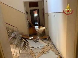 Esplosione in un appartamento ad Imola: un ferito e danni gravi