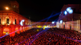 Capodanno a Bologna: rogo del Vecchione e dj set in piazza Maggiore