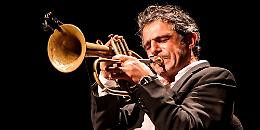 Paolo Fresu riporta la magia del Natale con 'Jazzy Xmas' al Cinema Teatro Astoria