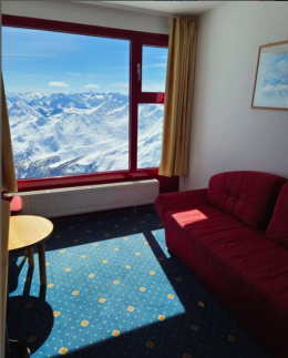 L'hotel più alto d'Europa si trova in Italia: ecco quanto costa una stanza