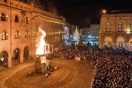 Capodanno a Bologna: divieti e mobilità in occasione della festa in Piazza Maggiore
