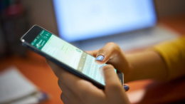 La novità di WhatsApp che aspettavamo: ecco la funzione che scansiona i documenti