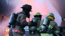 Fusignano, fiamme in officina: ustionato il titolare