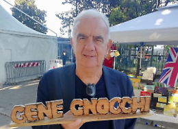 Gene Gnocchi: un'ironica confessione al Teatro Comunale di Predappio