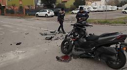 Incidente a Ravenna: un motociclista ferito gravemente in uno scontro con un'auto