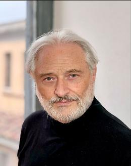 Amedeo Minghi ritorna dopo 8 anni di silenzio con 'Anima Sbiadita'