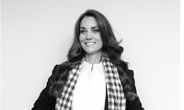 Kate Middleton sorride nel giorno del suo compleanno: la dedica di William e dei bambini 