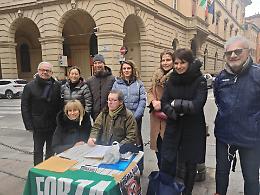 Polemiche e firme, pro e contro i 30 all'ora