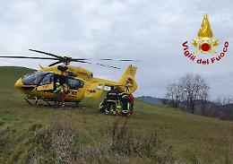 Motociclista cade in una zona impervia a Fogliano di Maranello. Ora è ricoverato in codice 2 