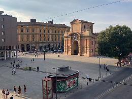Bloccato un pusher in piazza XX Settembre e smascherata una falsa associazione benefica al Centro Borgo