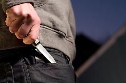 Studente dodicenne porta un coltello a scuola a Ravenna: necessario l'intervento della Polizia