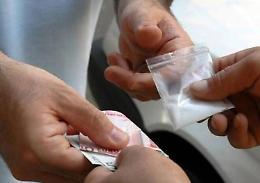 Droga alle bambine, arrestato un 24enne